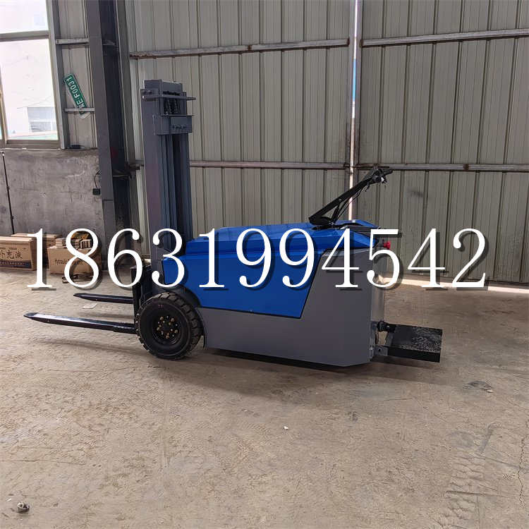 永靖乡全电动叉车插腿式堆高车液压装卸车1.5吨升高小型站驾式铲车